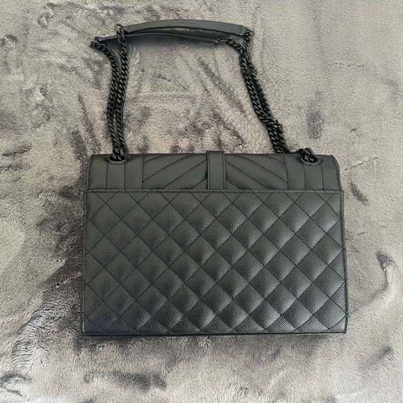 SOLD - Authentic BLACK Envelope Triquilt Medium YSL Shoulder Bag in Leather - Picture 2 of 11